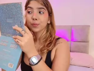MarianneFox's Live Sex Cam Show
