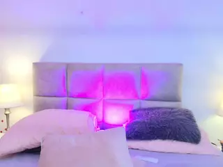 MarianneFox's Live Sex Cam Show