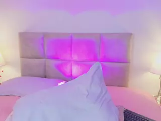 MarianneFox's Live Sex Cam Show