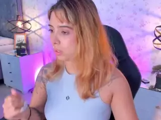 MarianneFox's Live Sex Cam Show