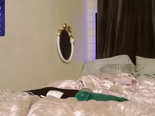 missbreababe's Live Sex Cam Show