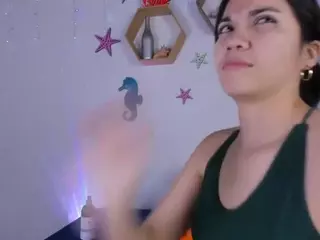 Emily-Parrker's Live Sex Cam Show