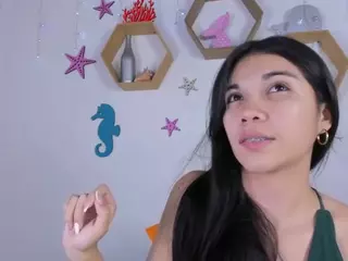 Emily-Parrker's Live Sex Cam Show