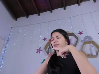 Emily-Parrker's Live Sex Cam Show