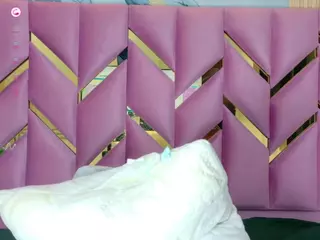 LILISANTOS's Live Sex Cam Show