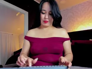 MEGAN-DIAMOND's Live Sex Cam Show