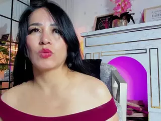 MEGAN-DIAMOND's Live Sex Cam Show
