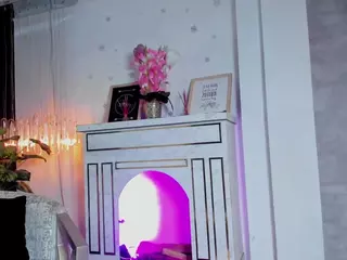 MEGAN-DIAMOND's Live Sex Cam Show