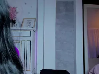 MEGAN-DIAMOND's Live Sex Cam Show