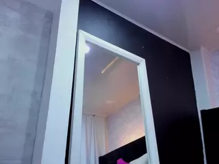 MEGAN-DIAMOND's Live Sex Cam Show