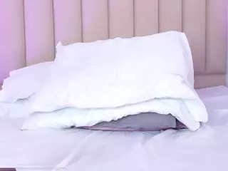 veroniica-lodge's Live Sex Cam Show