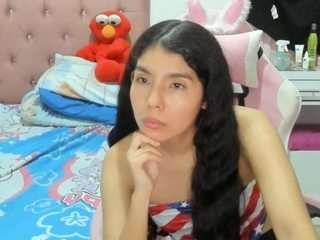 Live cam show with miley777