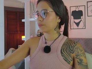 Live cam show with Tamy