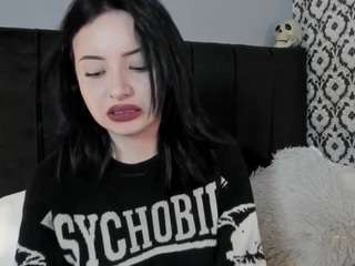 Live cam show with Adelinee Night Girl