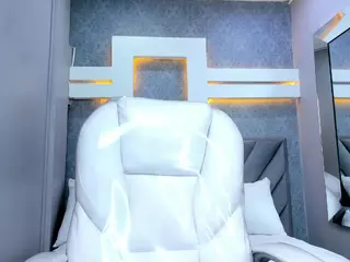 PerlaEvansx's Live Sex Cam Show