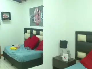 sensual-violet's Live Sex Cam Show