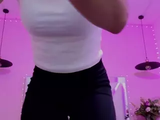 bella-thix's Live Sex Cam Show