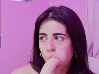 bella-thix's Live Sex Cam Show