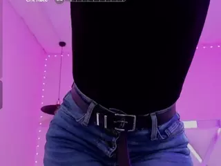 bella-thix's Live Sex Cam Show