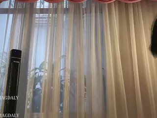 Alice-Ferrer's Live Sex Cam Show