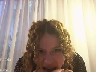 Alice-Ferrer's Live Sex Cam Show