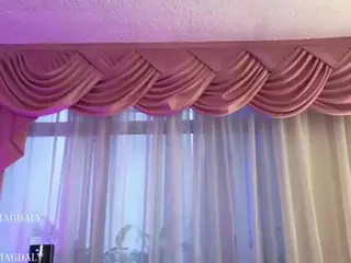 Alice-Ferrer's Live Sex Cam Show