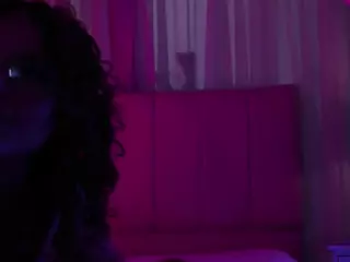 Alice-Ferrer's Live Sex Cam Show