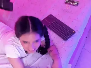 Alice-Ferrer's Live Sex Cam Show