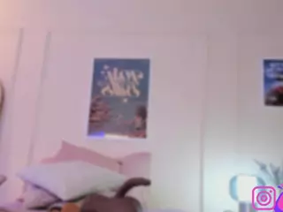 Innanaa's Live Sex Cam Show