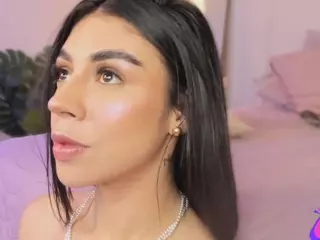 Innanaa's Live Sex Cam Show