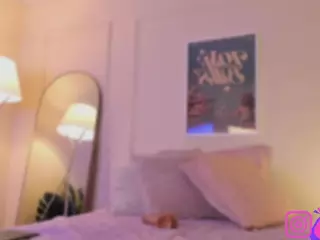 Innanaa's Live Sex Cam Show