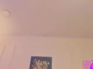 Innanaa's Live Sex Cam Show