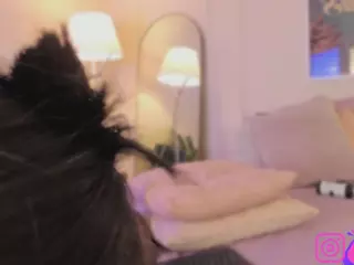 Innanaa's Live Sex Cam Show