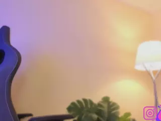 Innanaa's Live Sex Cam Show