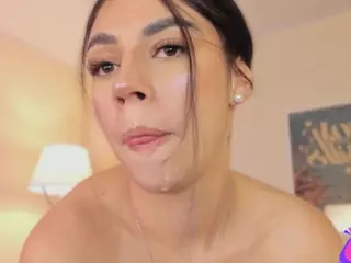 Innanaa's Live Sex Cam Show