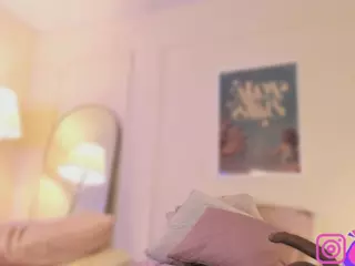 Innanaa's Live Sex Cam Show