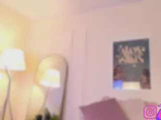 Innanaa's Live Sex Cam Show