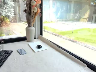 Russian-Ava's Live Sex Cam Show