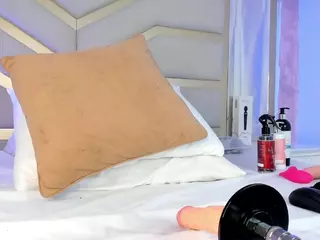 Angela Luxi's Live Sex Cam Show
