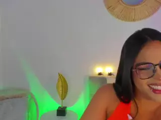 Mariana Cuellar's Live Sex Cam Show