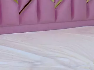 littleissues's Live Sex Cam Show