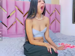 littleissues's Live Sex Cam Show