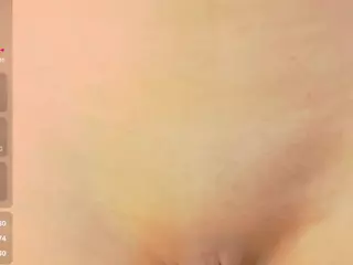 littleissues's Live Sex Cam Show