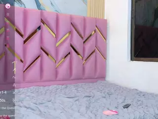 littleissues's Live Sex Cam Show