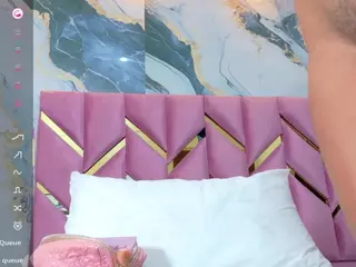 littleissues's Live Sex Cam Show
