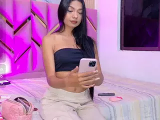 littleissues's Live Sex Cam Show