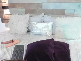 Little Eva's Live Sex Cam Show