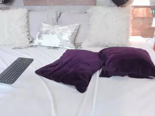 Little Eva's Live Sex Cam Show