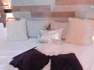Little Eva's Live Sex Cam Show