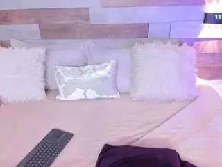 Little Eva's Live Sex Cam Show